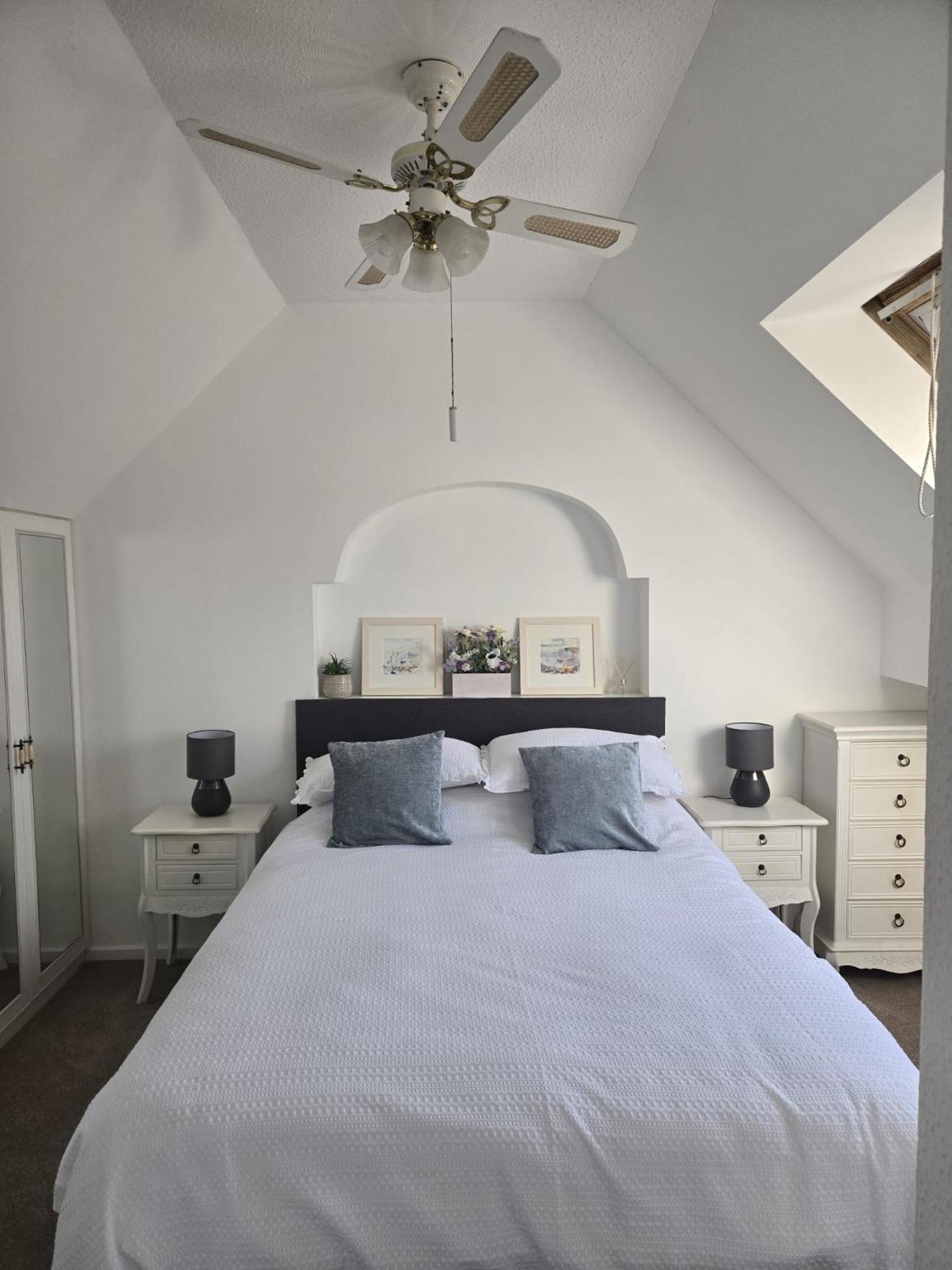 Beautiful Apartment With Private Pool Near Tenby Kilgetty Esterno foto