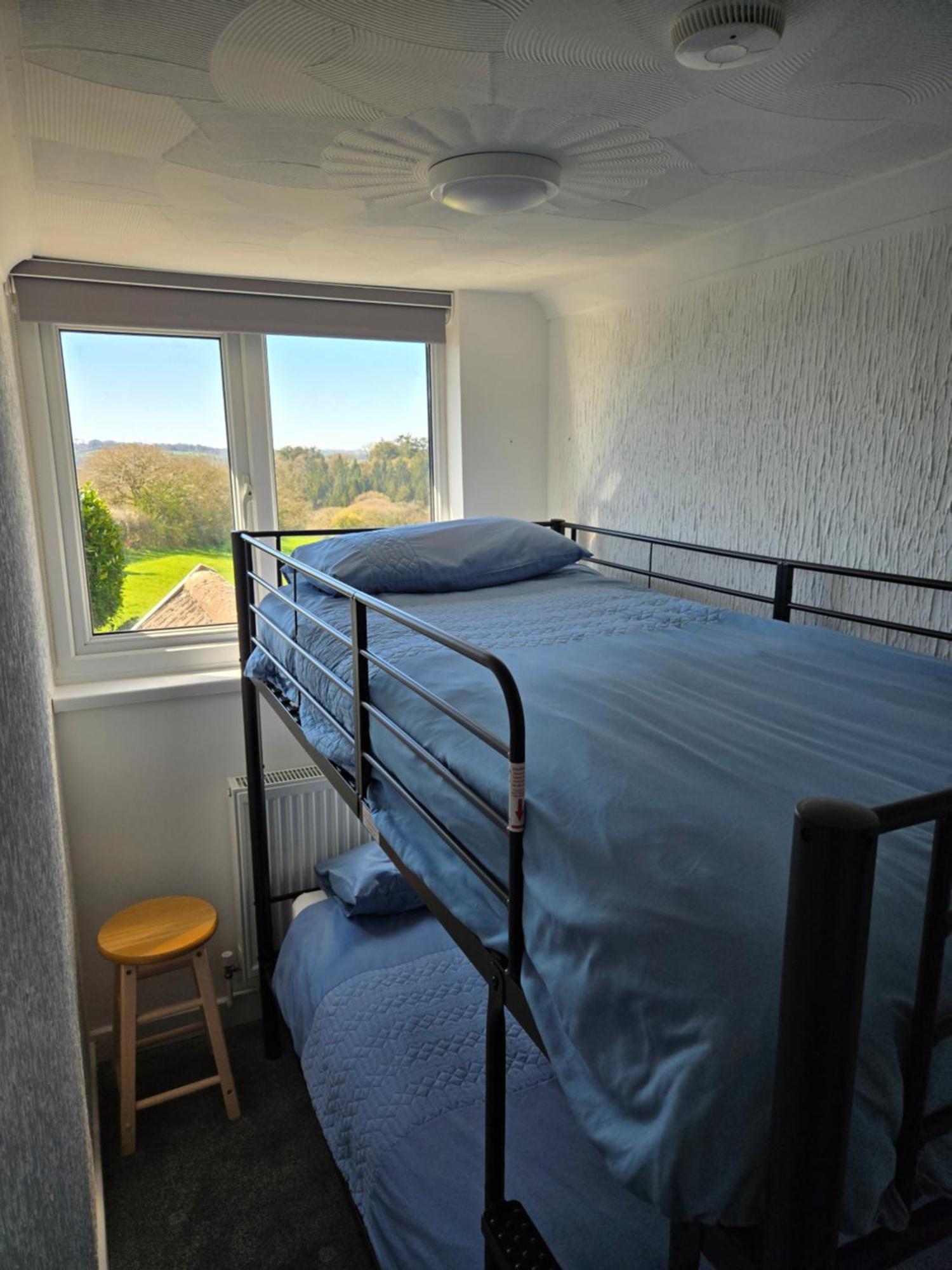 Beautiful Apartment With Private Pool Near Tenby Kilgetty Esterno foto